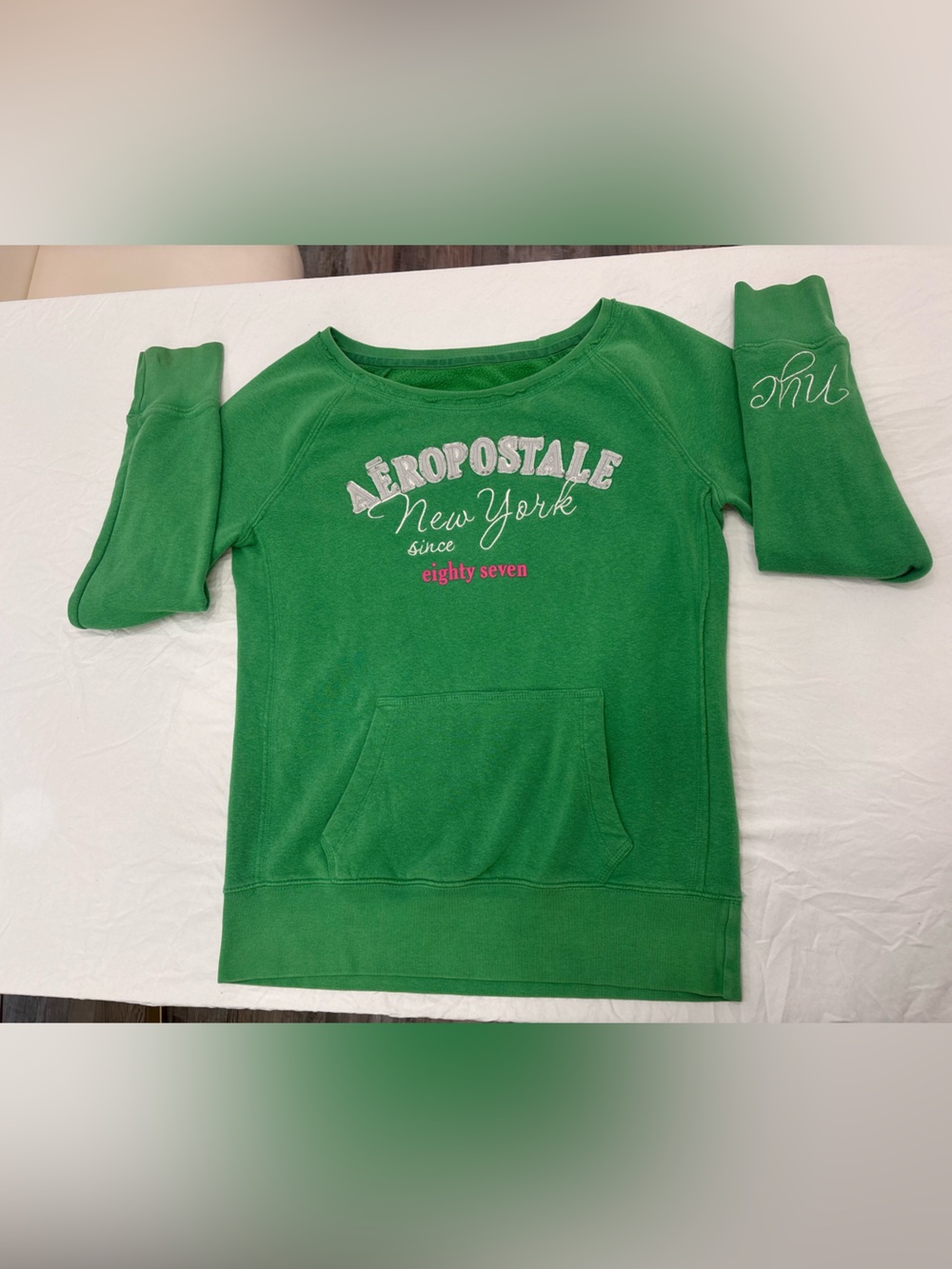 Aeropostale Vintage Green Pullover Sweatshirt with New York Script